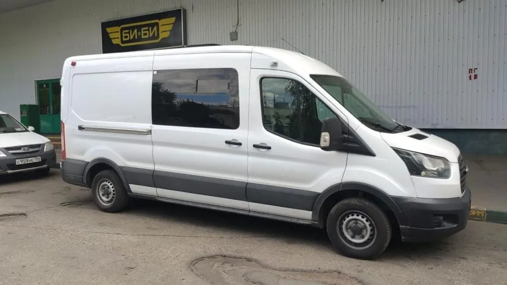 Камерваген Ford Transit